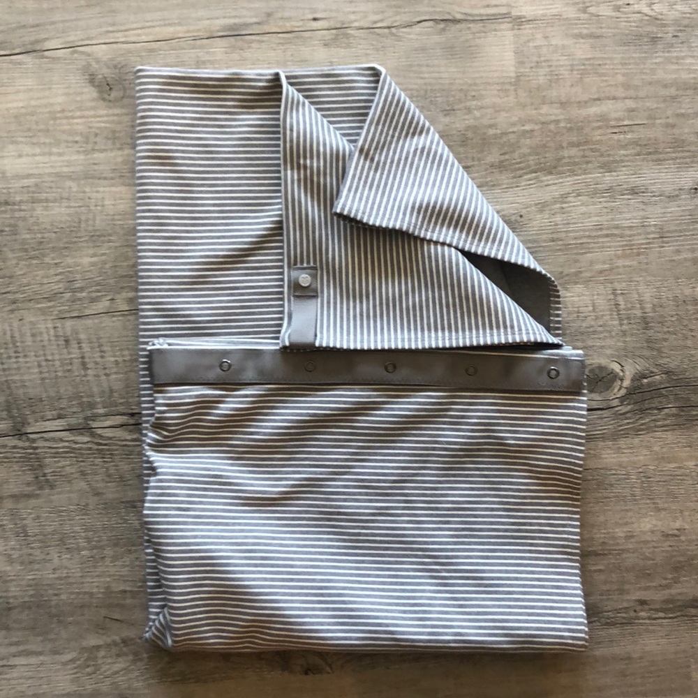 NWOT Lululemon Vinyasa scarf grey/white O/S